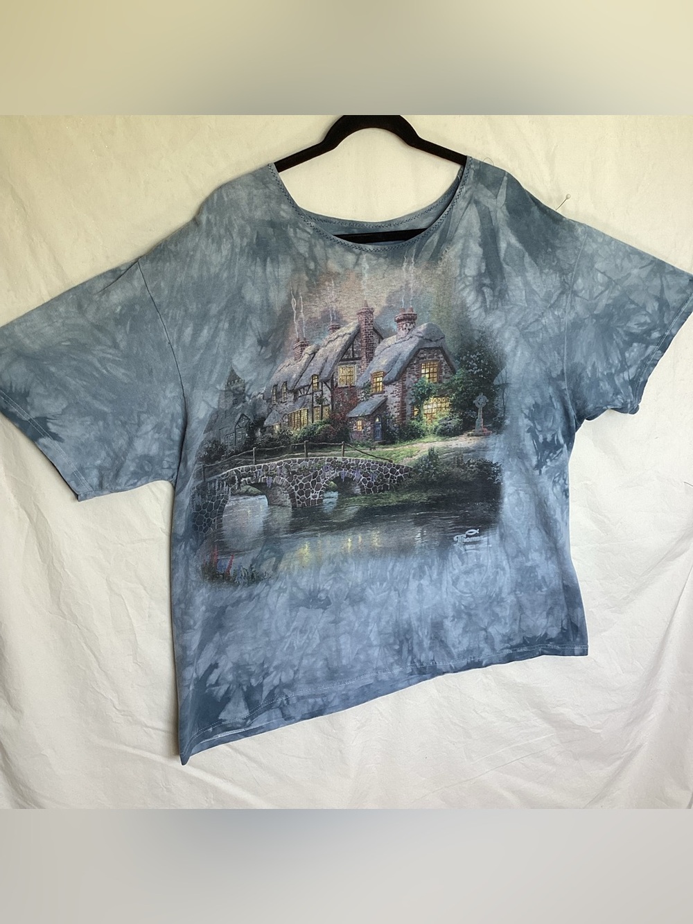 Thomas Kinkade Country cabin cottage tie dye shirt wide neck